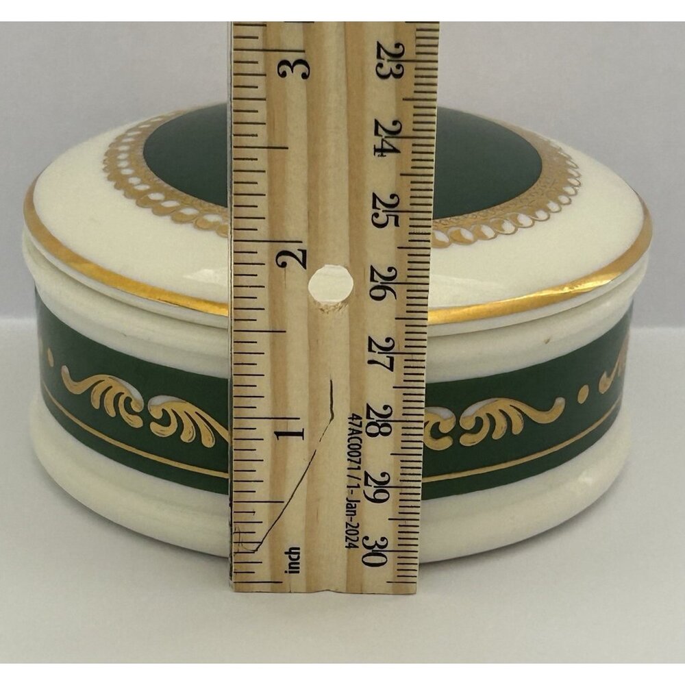 Papel 1996 Lady Golfer Small Trinket Box Round Green & White w/ Gold Accents - Picture 6 of 6